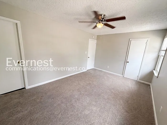 335 Jamestown Manor Dr — Photo 8