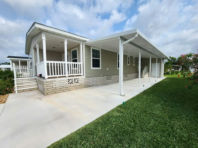 9719 Sugarberry Way #150 — Photo 2