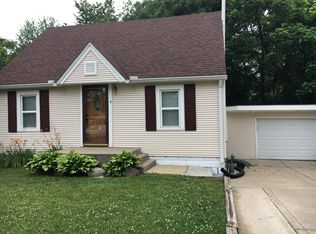 113 Hollywood Cir, Creve Coeur, IL