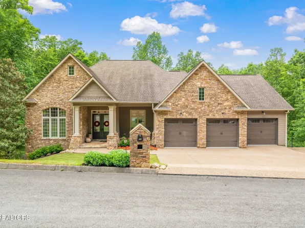 111 Winchester Cir, Oak Ridge, TN 37830