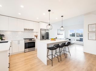545 E 2nd St #444, North Vancouver, BC