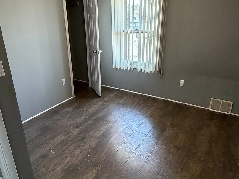 5301 Jonestown Rd — Photo 2