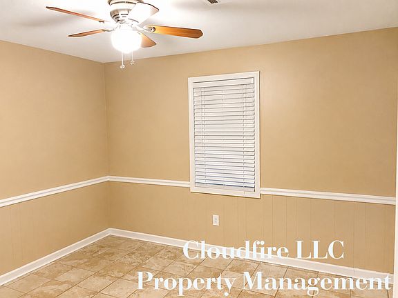 5th image of 220 James Cir #220