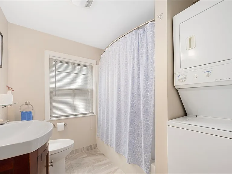 407 Broadway #2 — Photo 14
