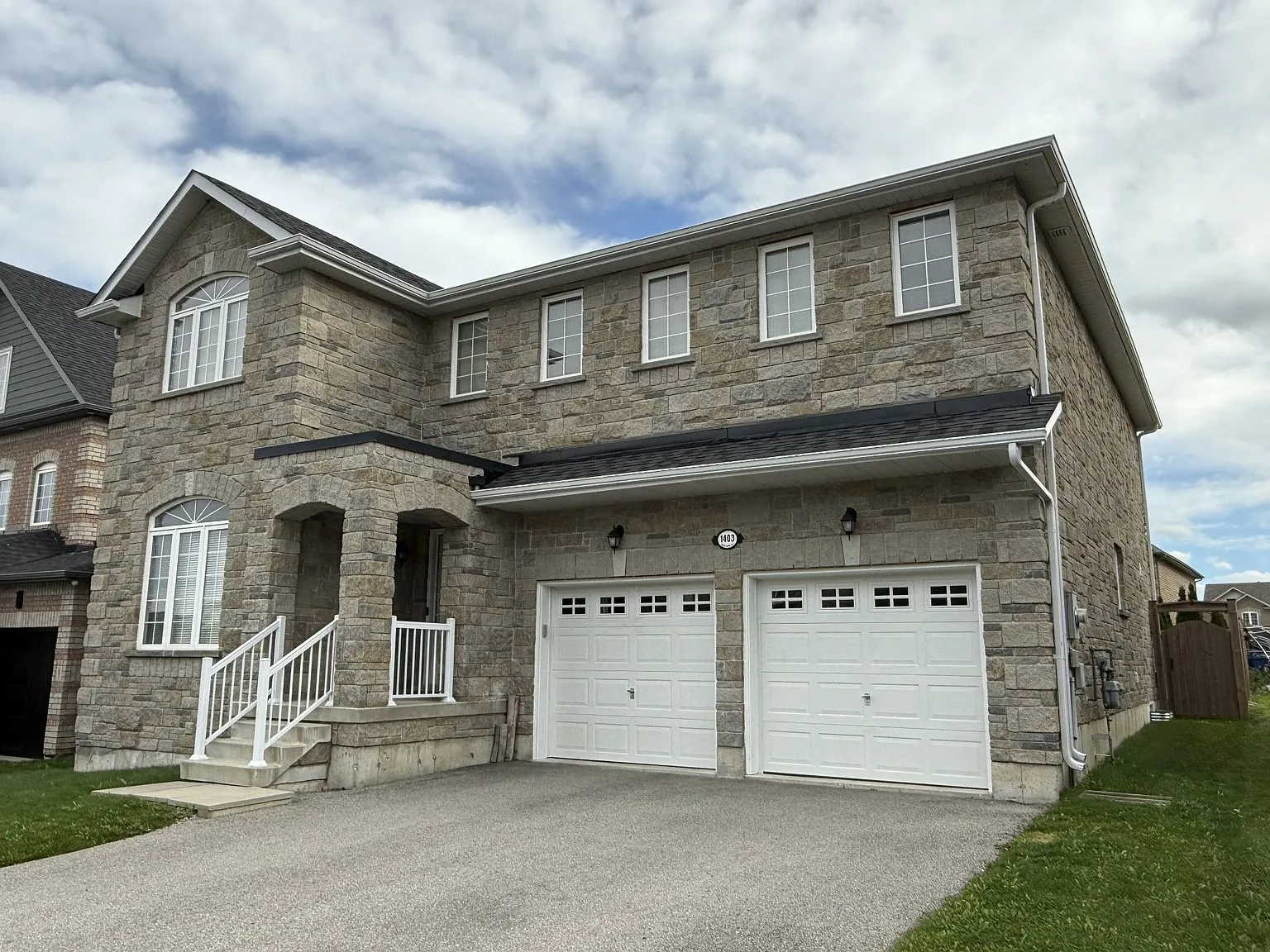 4 bed, $3,300 — Photo 1