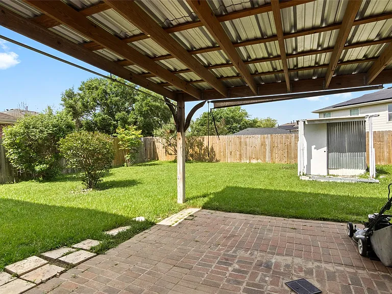 5815 Clerkenwell Dr — Photo 24