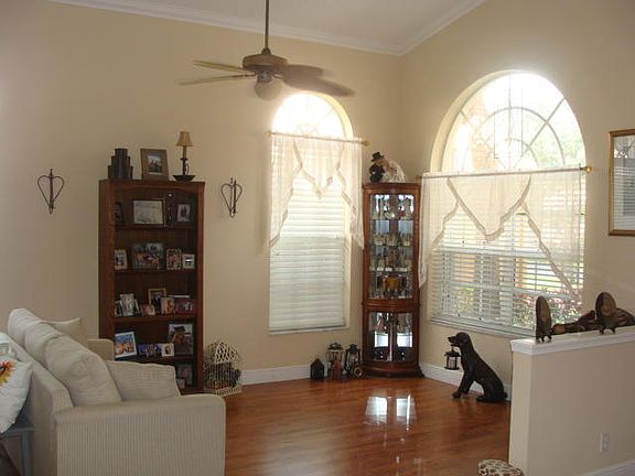 2nd image of 6054 Newport Village Way