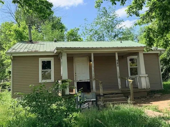 315 Gear St, Yellville, AR 72687