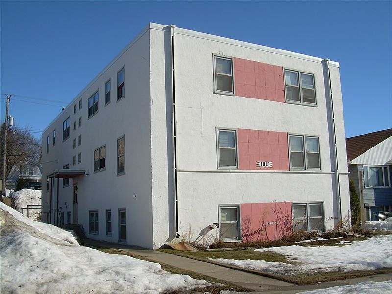 1015 N 3rd Apartment building