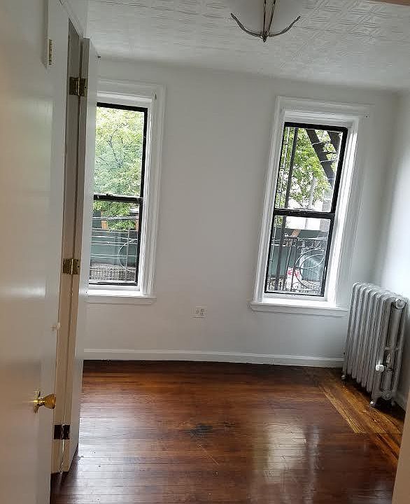 2nd image of 1744 Clay Ave APT 6A