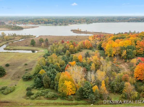 15950 Meddler Ave NE #1, Cedar Springs, MI 49319