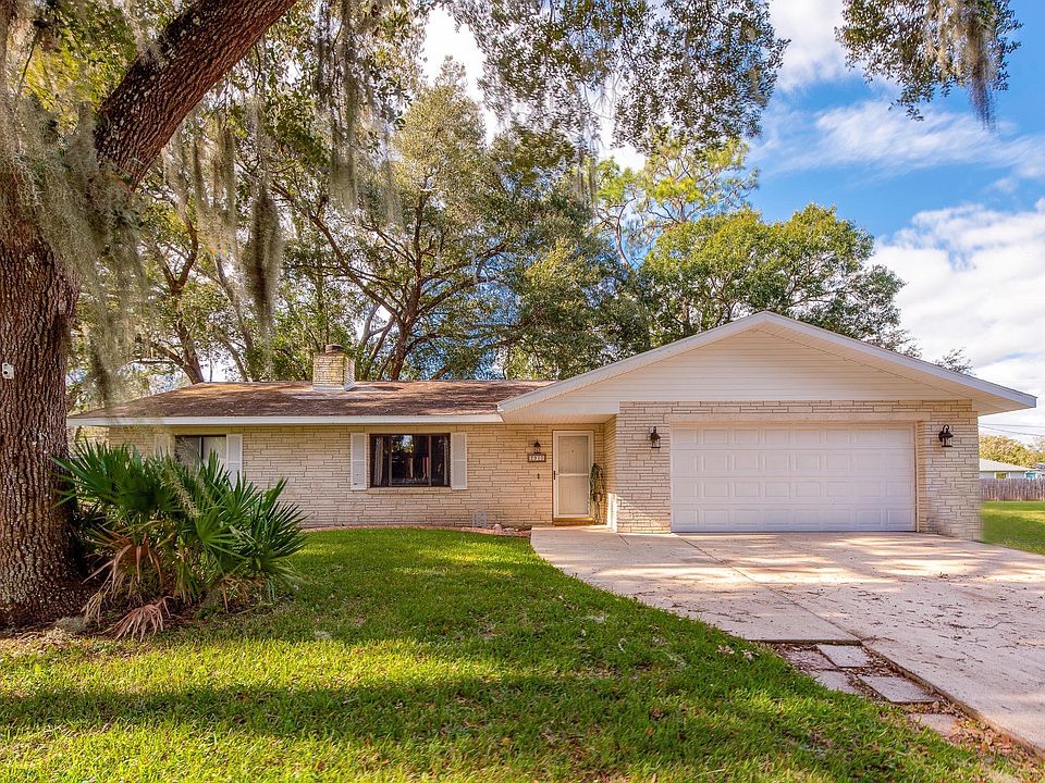 1st image of 2910 Vista Palm Dr