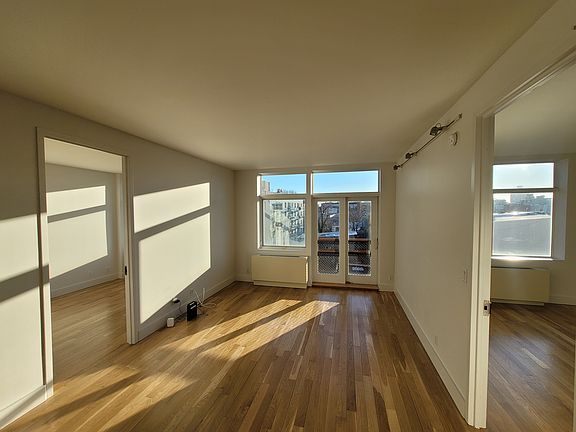 2nd image of 114 Troutman St APT 423