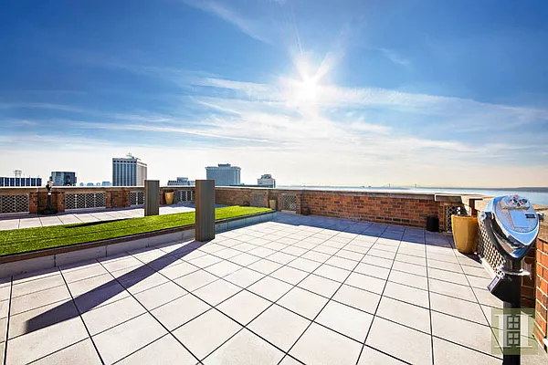 Rented by Halstead Real Estate | media 36