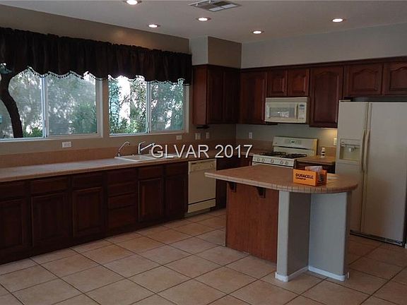 4th image of 8225 Romantic Sunset St #0
