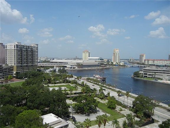 3rd image of 345 Bayshore Blvd APT 1204