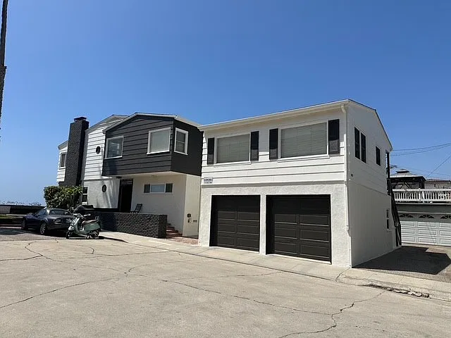 5823 E Seaside Walk
