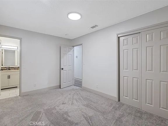 5th image of 289 Holly St #1