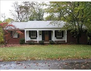 100 Priscilla Dr photo 1