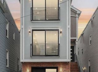 27 E 16th St FLOOR 1, Bayonne, NJ 07002