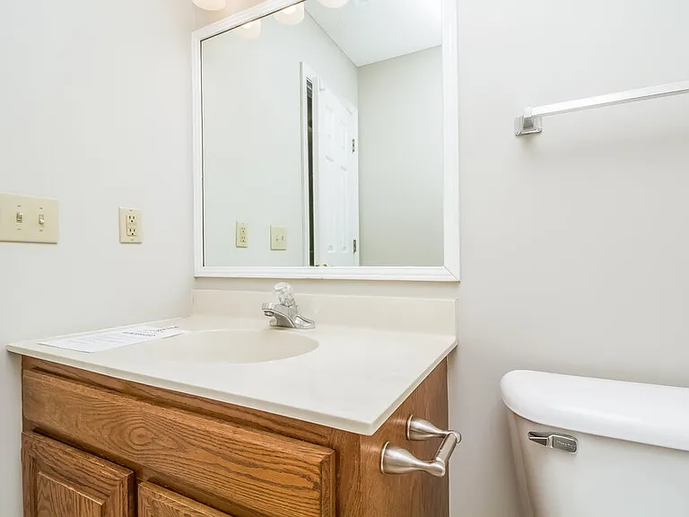 300 Stafford Ct — Photo 14