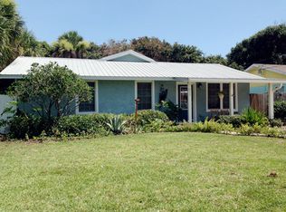 836 Maple St, New Smyrna Beach, FL 32169