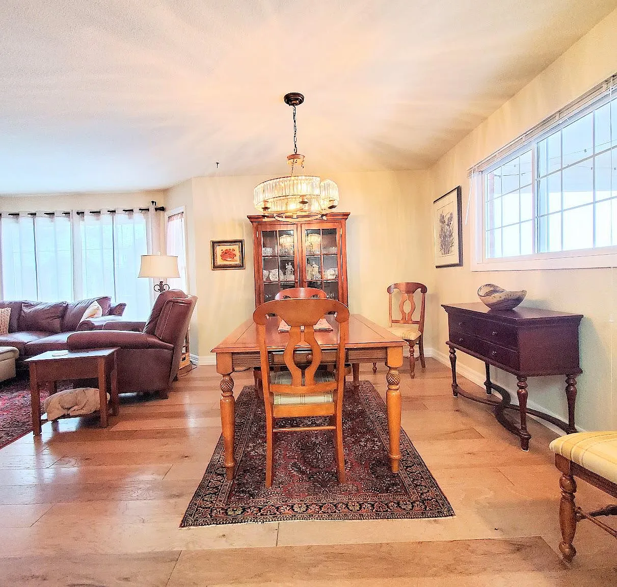 2 bed, 2781 sqft, $3,400 — Photo 3