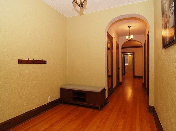 2nd image of 322 N Marion St APT 2S