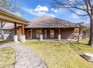 1217 Comanche Cv, Granbury, TX 76048