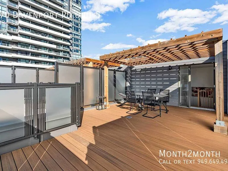 270 Davenport Rd #5 — Photo 39