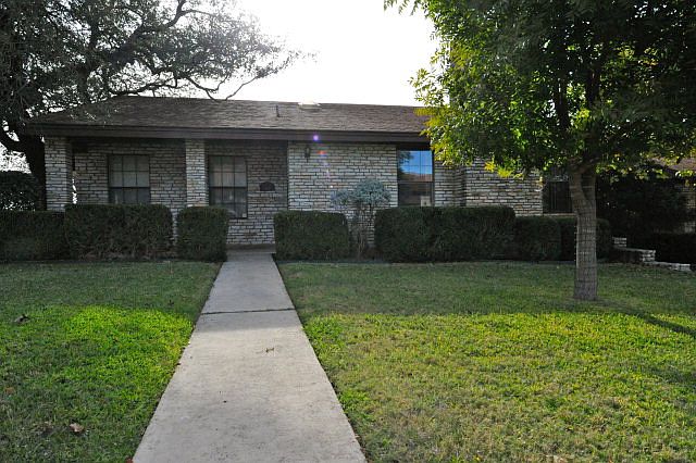 1st image of 2109 W Lane Dr
