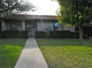 2109 W Lane Dr, Kerrville, TX 78028