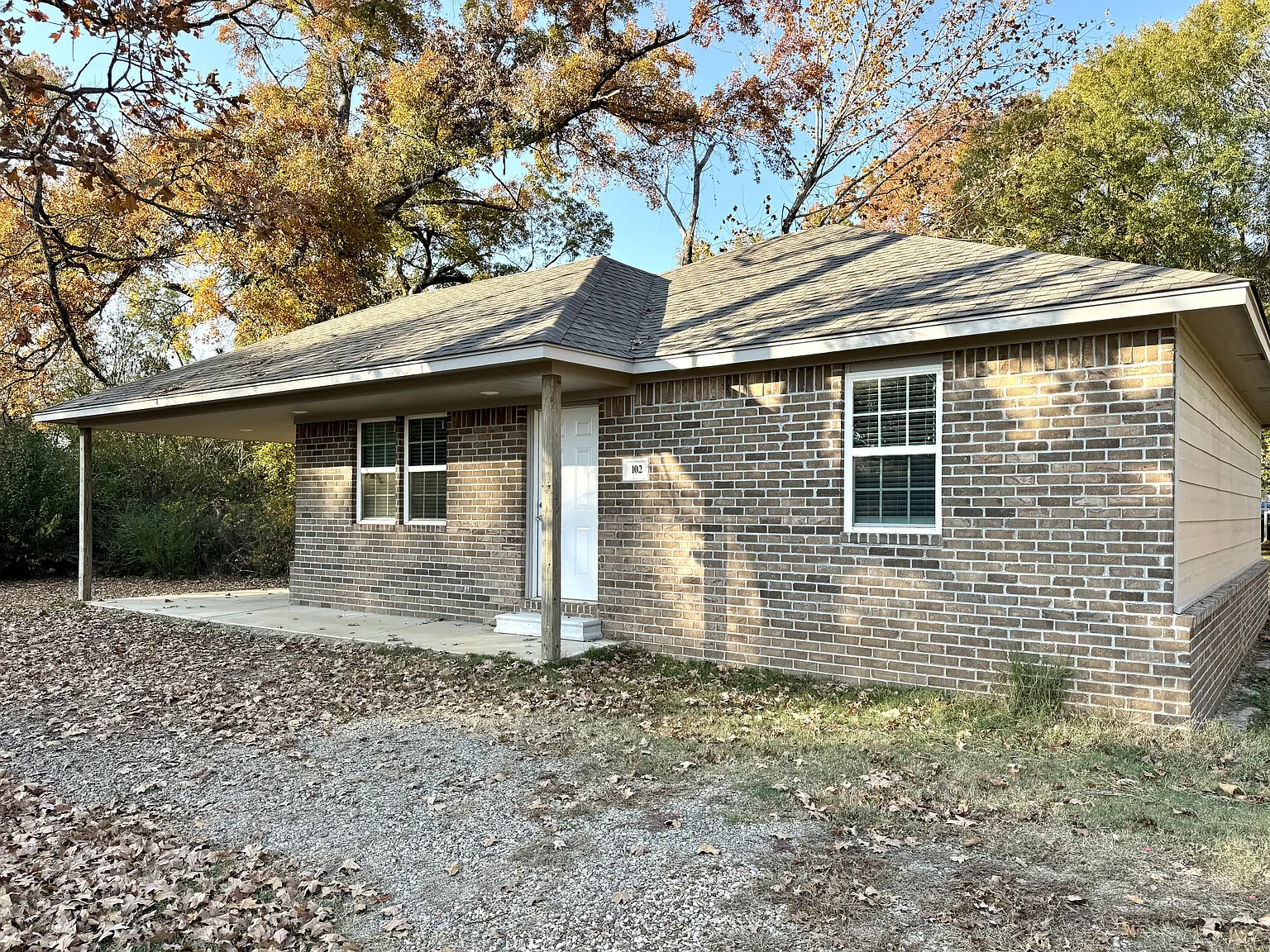 102 Graceanne - 1 — Photo 1