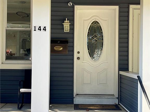 3rd image of 144 Howertown Rd