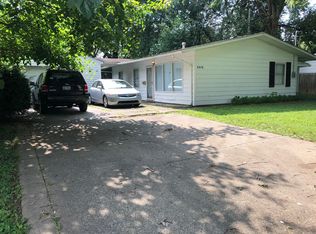 9918 Ponder Ln, Louisville, KY 40272
