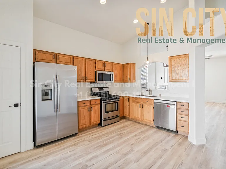 3213 Bracknell St — Photo 3