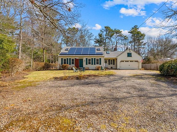 2nd image of 352 Nye Rd