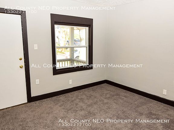4th image of 415 Whitney Ave