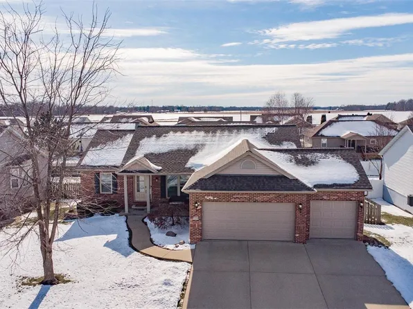 224 Sunnybrooke, Troy, IL 62294