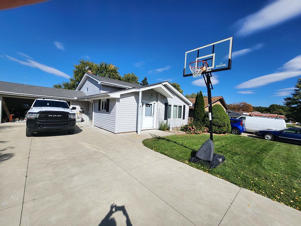 1st image of 2610 Friar Dr