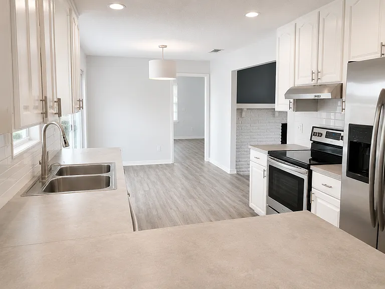 345 Gilbert Rd — Photo 8