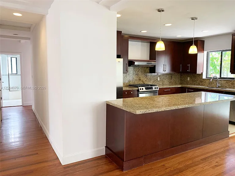7750 Noremac Ave — Photo 11