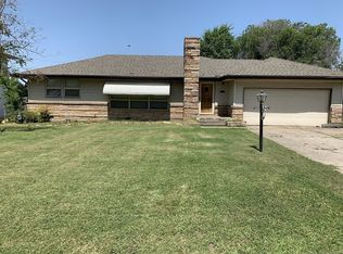 1034 N Highland Dr, Broken Arrow, OK 74012