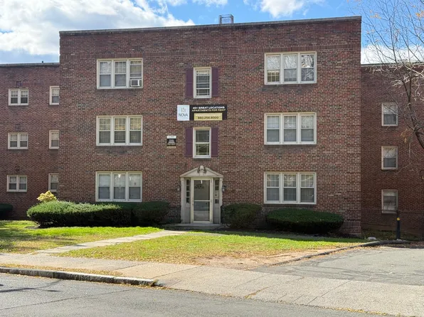 Carriage Place Apartments