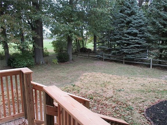 4th image of 1460 Lexington Dr