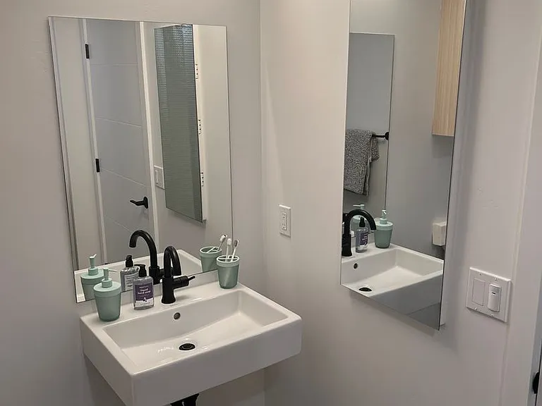 Rainford Apartments — Photo 176