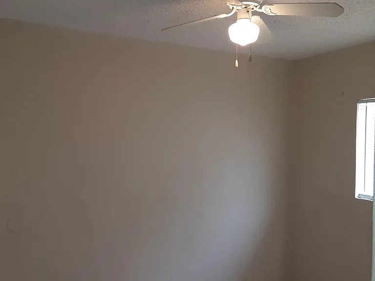 3826 Harrison Ave — Photo 10