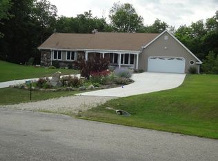 1347 Kilkee Rd, Hartford, WI 53027