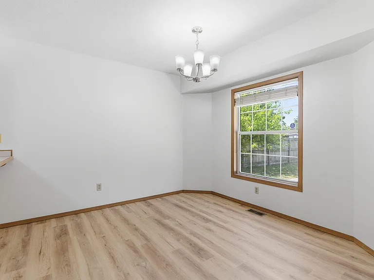 657 Kings Carriage Rd — Photo 9