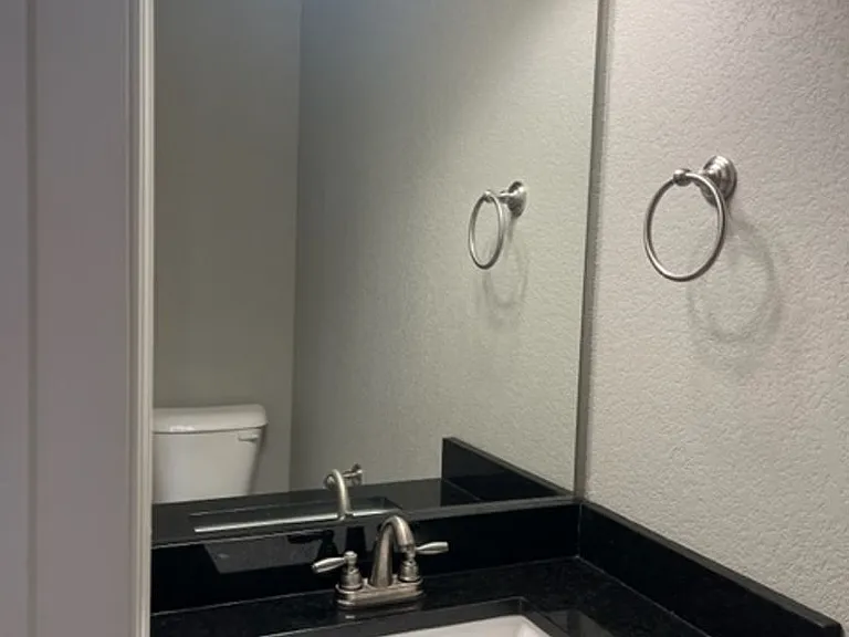 4338 Leafield St — Photo 23